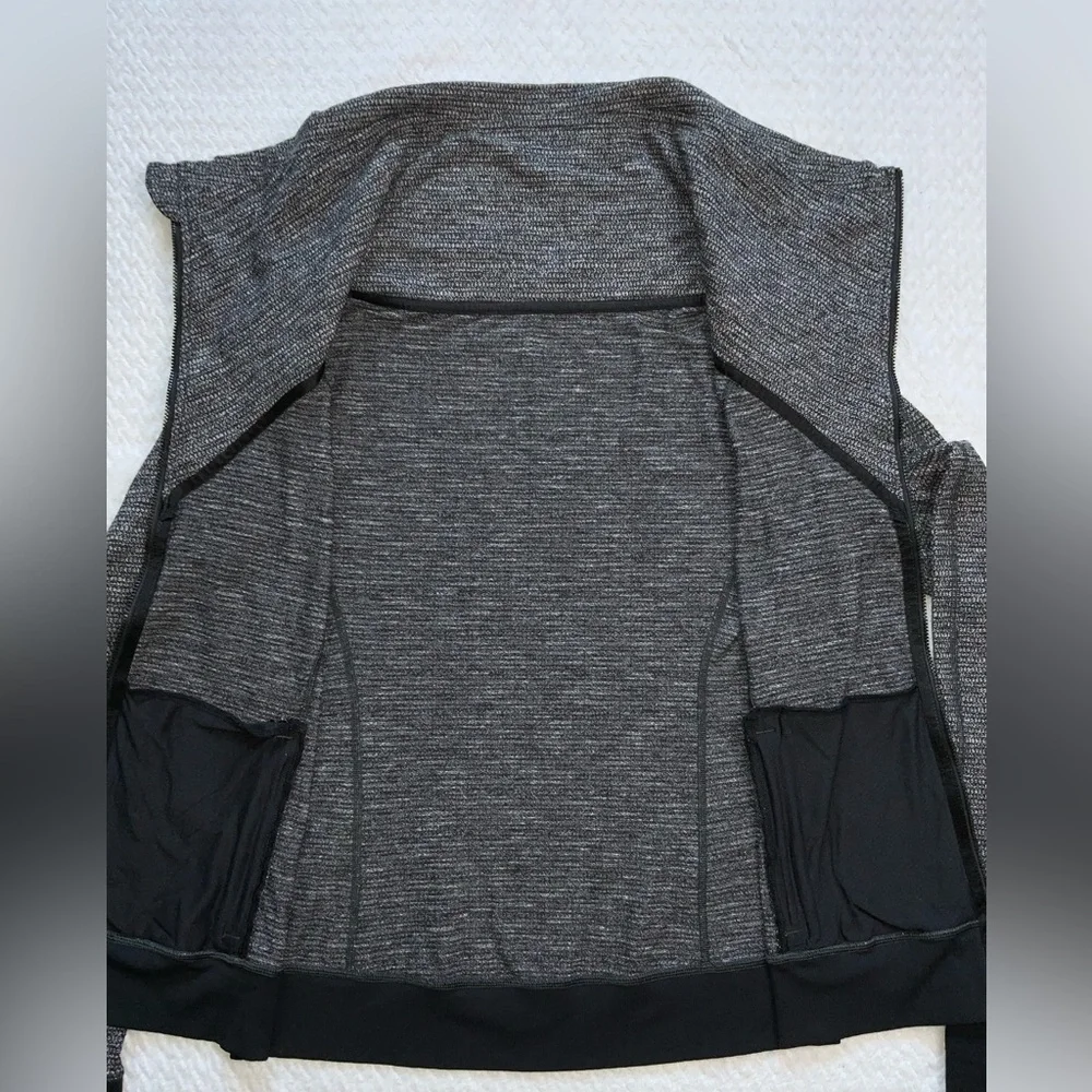 Lululemon Be Present Jacket Coco Pique Black Funnel Cowl Neck - Picture 5 of 9